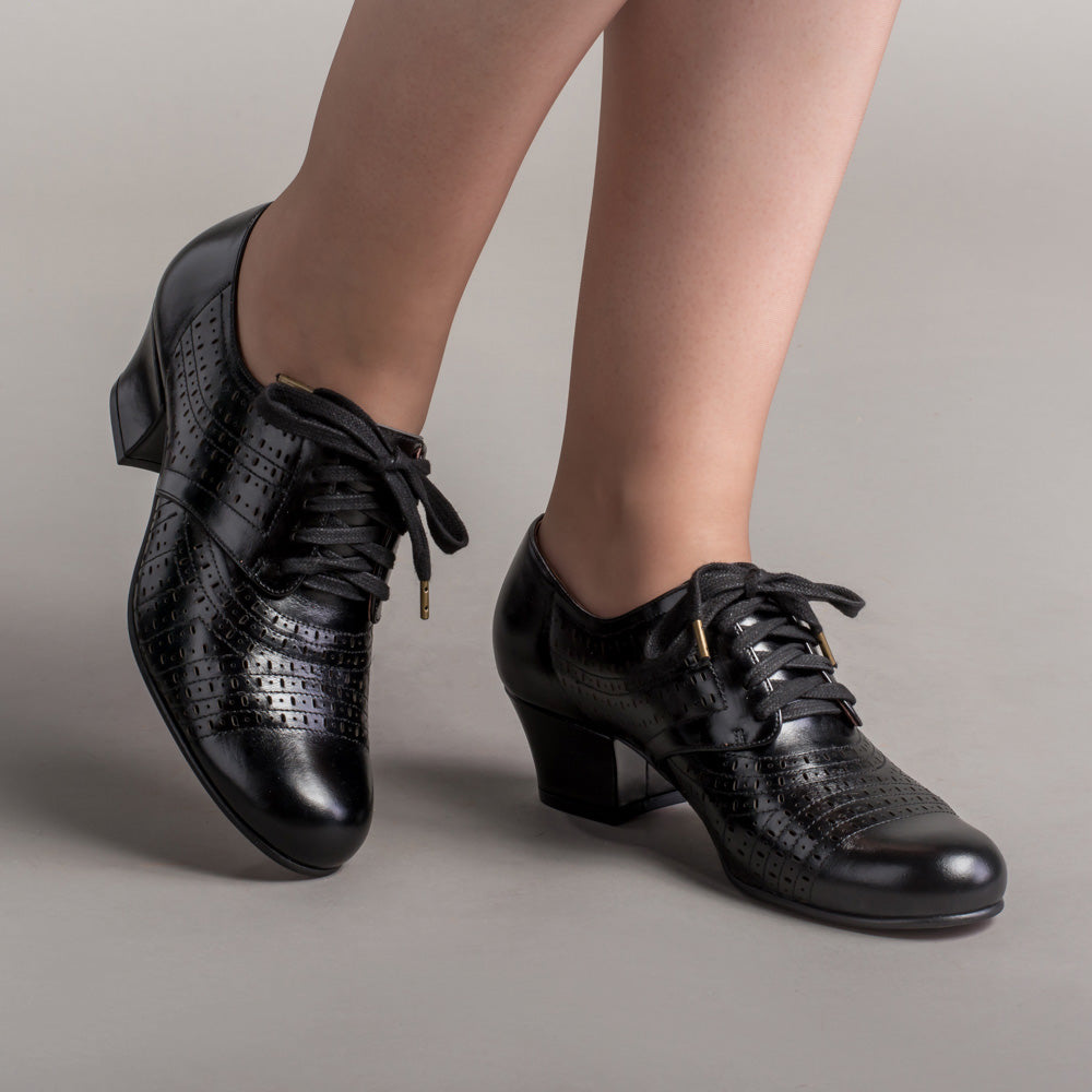 Oxfords hotsell womens black